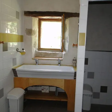 De Lascours, D'etape Pleine Nature. Holiday home